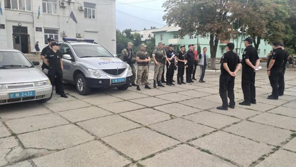 На улицы Курахово вышли усиленные наряды полиции и «дружинники»