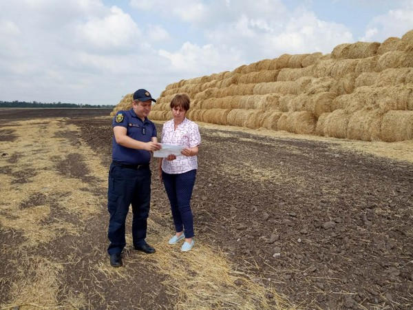 Работникам сельхозпредприятий Марьинского района напомнили правила пожарной безопасности