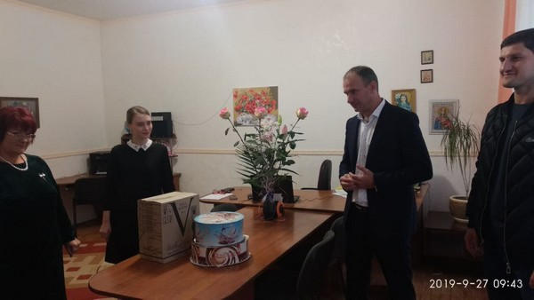 В Курахово работников дошкольных учебных заведений поздравили с профессиональным праздником