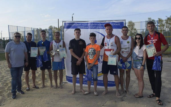 В Угледаре прошел Открытый турнир по пляжному волейболу