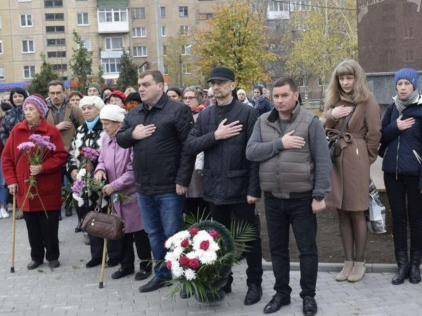Как в Угледаре отметили День освобождения Украины от фашистских захватчиков