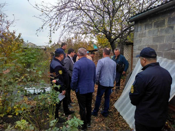 Депутаты Верховной Рады посетили прифронтовую Красногоровку
