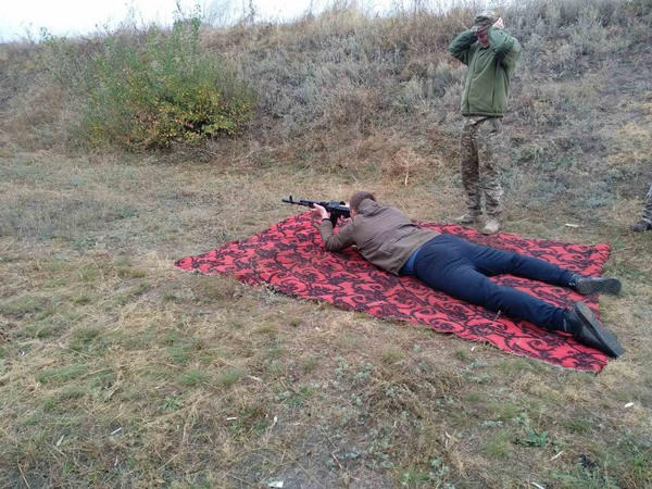 В Великоновоселковском районе устроили стрельбы для бойцов территориальной обороны