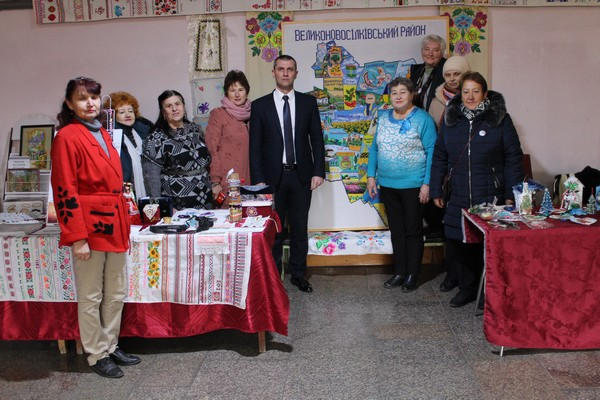 В Великой Новоселке прошли торжества по случаю Дня работника социальной сферы