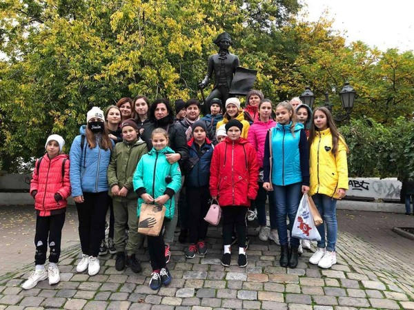 Угледарские школьники провели незабываемые каникулы в Одессе