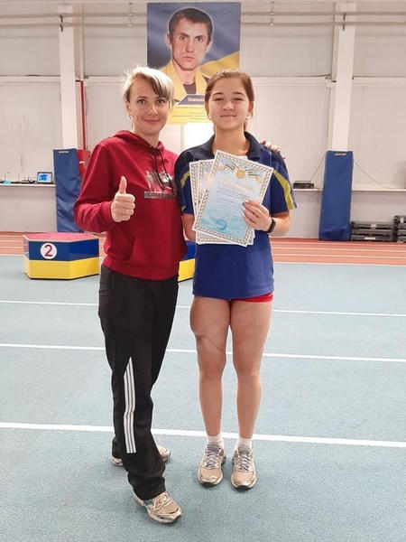 Легкоатлетка из Угледара стала трехкратной чемпионкой чемпионата Донецкой области
