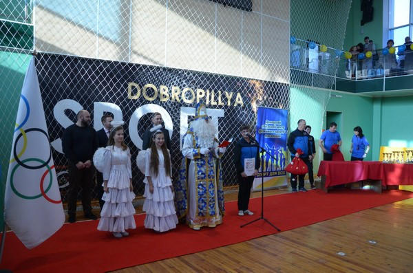 Школьники из Угледара заняли третье место в финале областных соревнований «Веселые старты»