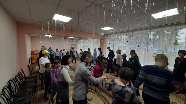 В Курахово и Марьинке устроили праздник для детей с инвалидностью