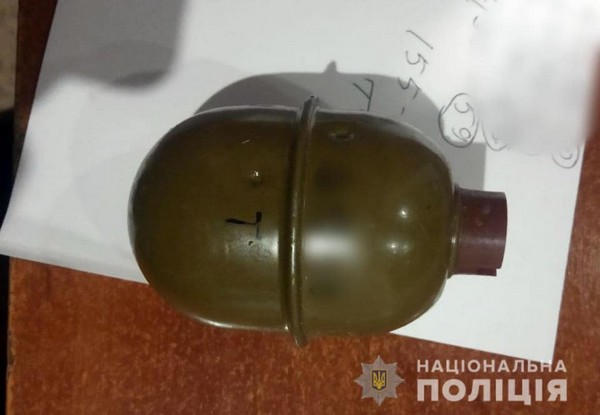 Полиция Великой Новоселки предотвратила перевозку взрывоопасных предметов