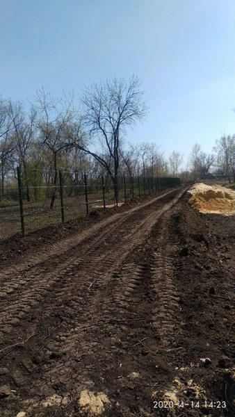 В Курахово продолжается реконструкция парка «Юбилейный»