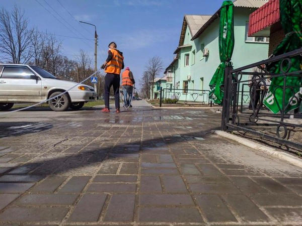 В Курахово продолжают проводить дезинфекцию города