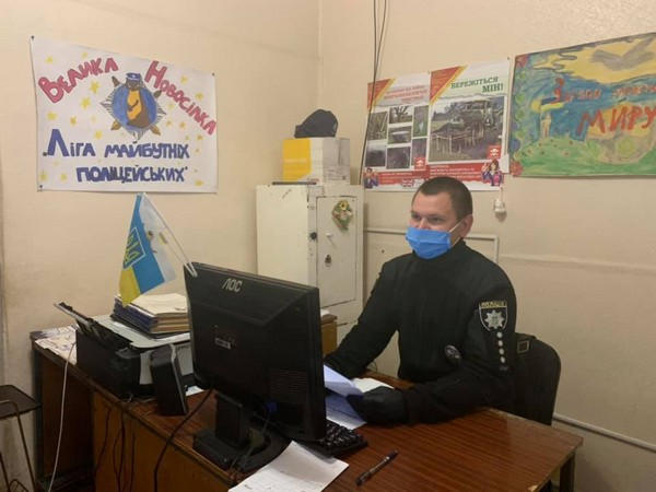 В Великой Новоселке полицейские проводят профилактическую работу с «трудными» подростками