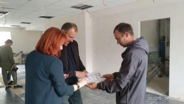 В Курахово подходит к завершению капитальный ремонт будущего Центра предоставления административных услуг