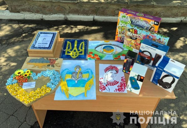 В Великоновоселковском районе определили победителей конкурса патриотических рисунков