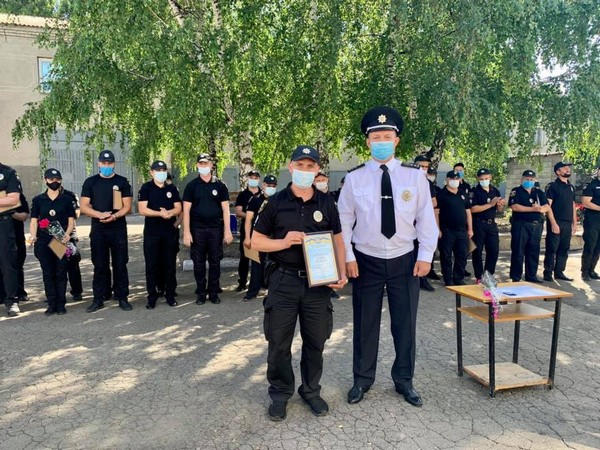 Великоновоселковских полицейских поздравили с профессиональным праздником