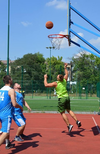 Кураховские баскетболисты приняли участие в турнире «Donbas Street»