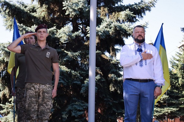 В Марьинке прошли торжества по случаю Дня Флага и Дня независимости Украины