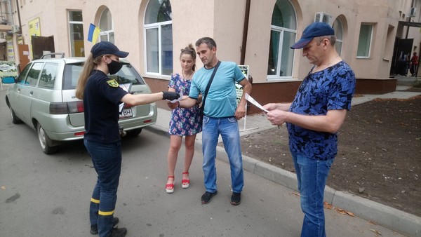 Среди жителей Курахово провели разъяснительную работу о недопущении сжигания сухой растительности