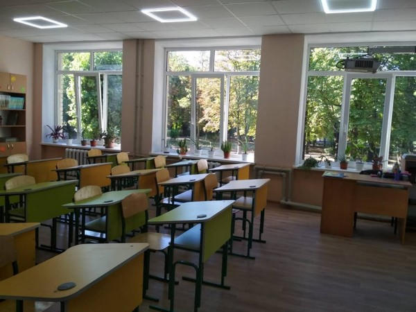 В Угледаре около 200 первоклассников будут учиться в новых современных классах