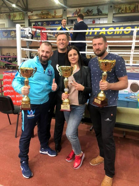 Кикбоксеры из Курахово собрали урожай медалей на Кубке Украины