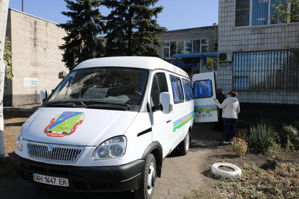 В Марьинском районе появилось «Социальное такси»
