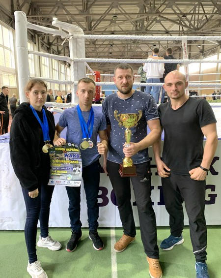 Кикбоксеры из Курахово собрали урожай медалей на Кубке Украины