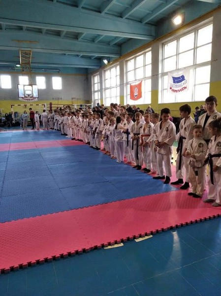 Бойцы из Марьинки завоевали 14 медалей на открытом первенстве по рукопашному бою