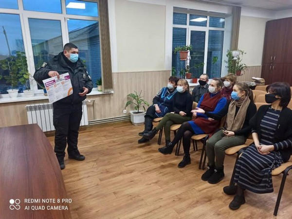 Полицейские призывают жителей Великоновоселковского района не замалчивать факты насилия