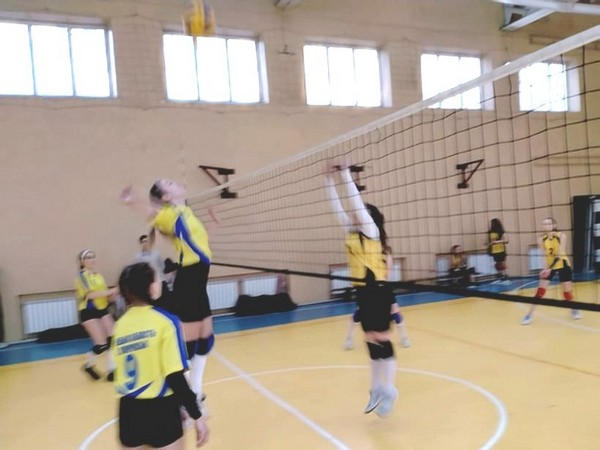 Кураховские волейболистки завоевали «бронзу» на чемпионате Донецкой области