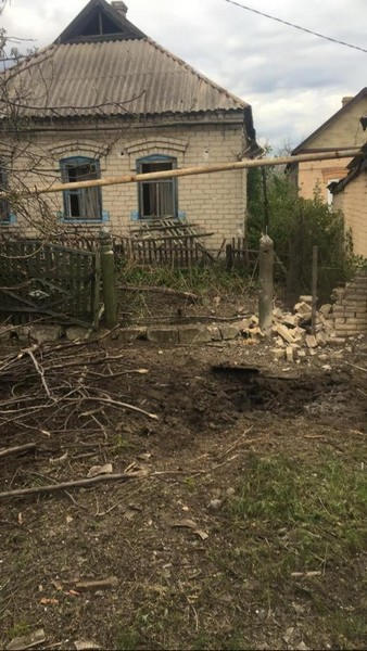 Боевики из артиллерии обстреляли Марьинку: есть разрушения