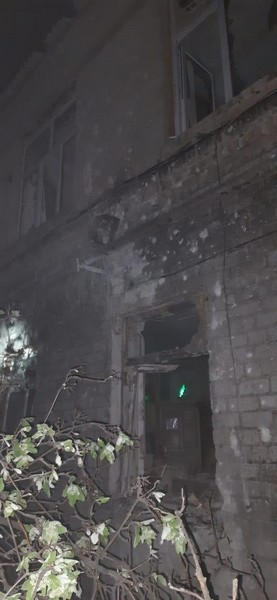 В Красногоровке обстреляли больницу, в которой находились больные COVID-19: есть разрушения