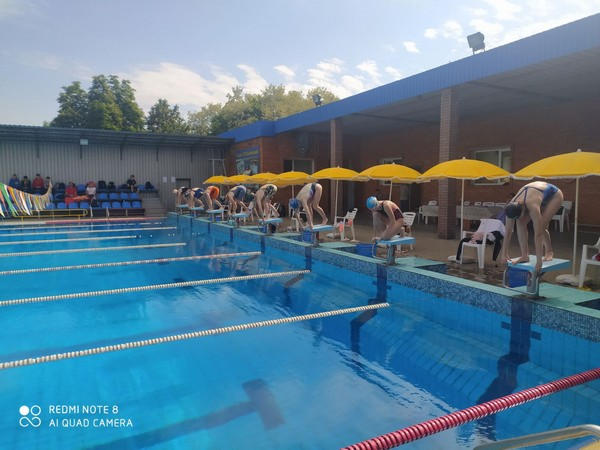 В Курахово прошел чемпионат Донецкой области по плаванию