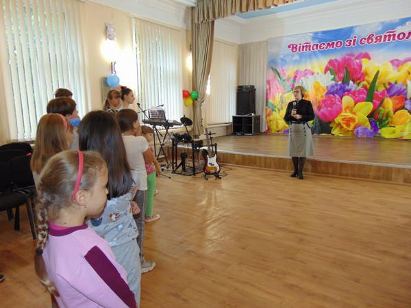 В Марьинке устроили яркий праздник для детей