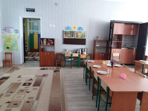 В Курахово открыли детский сад, который ремонтировали около трех лет