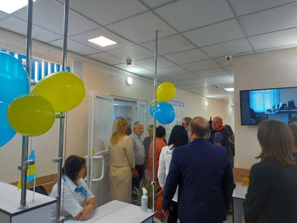 В Великой Новоселке торжественно открыли Центр предоставления административных услуг