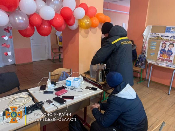 Жители прифронтовой Красногоровки снова остались без электроснабжения