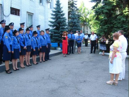 Автопарк Марьинской милиции пополнился двумя новыми "девятками" (фото)