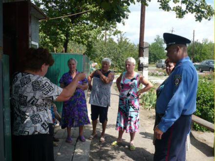 В одном из сел Марьинского района милиция встретилась с населением (фото)