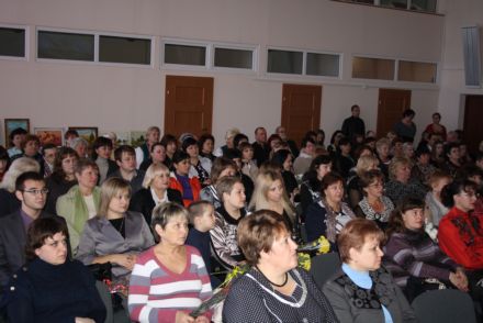 В Марьинском районе отметили День социального работника (фото)
