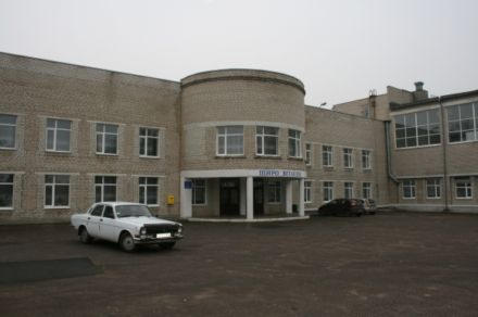 На территории Марьинской школы-интернат №3 имени Макаренко красуется памятник сотрудникам СБУ (фото)
