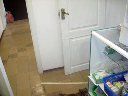 В Красногоровке водители "скорой помощи" предотвратили разбойное нападение на аптеку (фото)