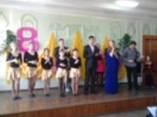 Накануне 8 марта в Марьинке состоялся концерт «Для милых дам»