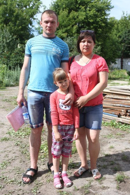 Семья "беженцев" из Угледара прибыла в Россию (фото, видео)