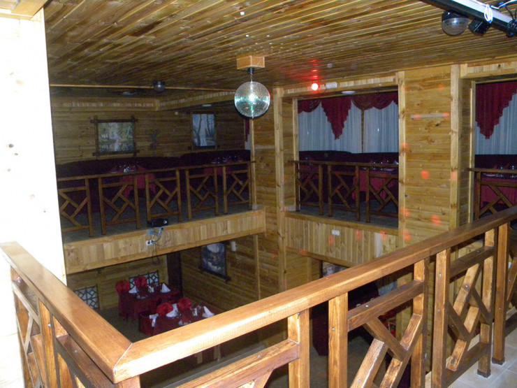 Банкетный зал на базе отдыха "Дубровка"