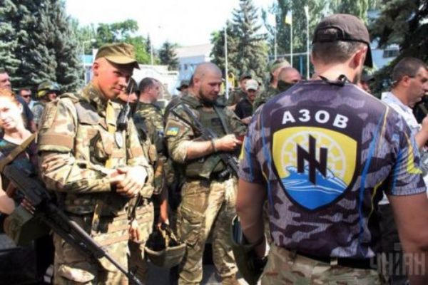 Бойцов батальона "Азов" наградили за освобождение Марьинки (фото)