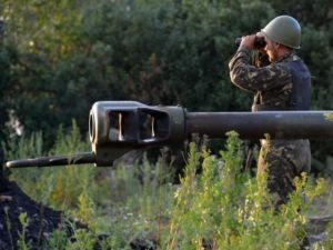 Боевики продолжают обстреливать Красногоровку из артиллерии и минометов