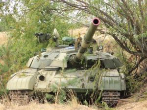 Боевики с помощью минометов и танков атаковали позиции сил АТО в Марьинском районе