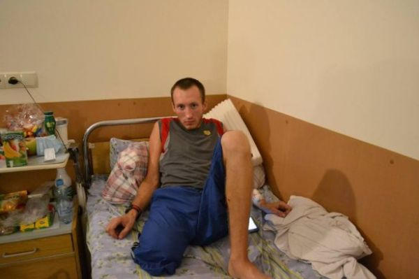 Боец батальона "Азов" потерял ногу в Марьинке (фото, видео)