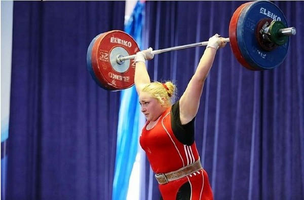Уроженка Угледара стала абсолютной чемпионкой Европы по тяжелой атлетике