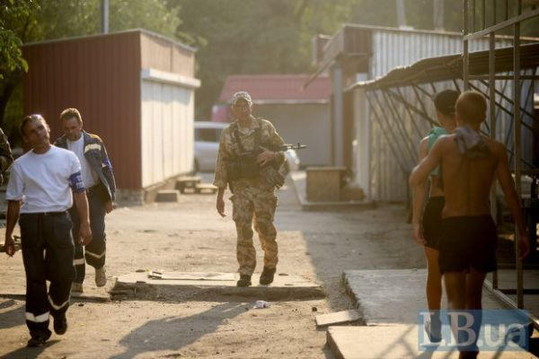 Бойцы "Донбасса" патрулируют Курахово